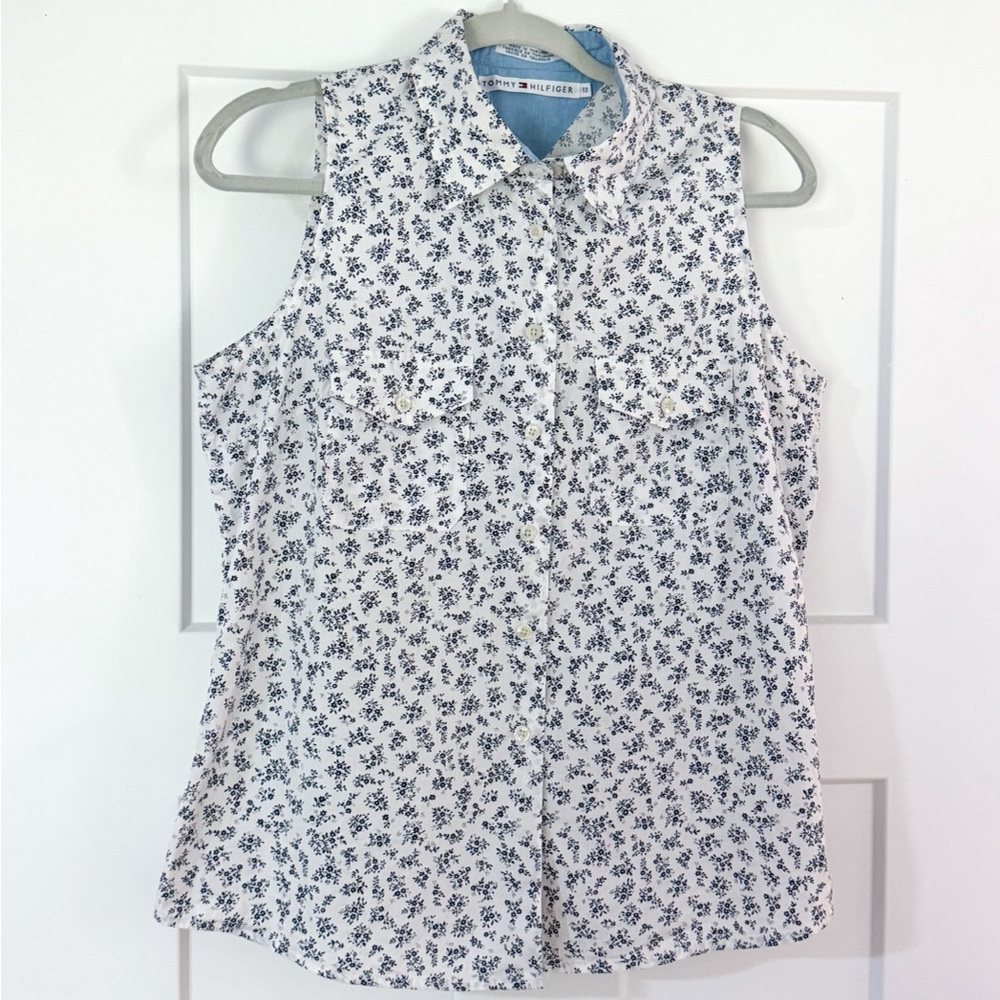 Tommy Hilfiger Floral Sleeveless Button-Up Top